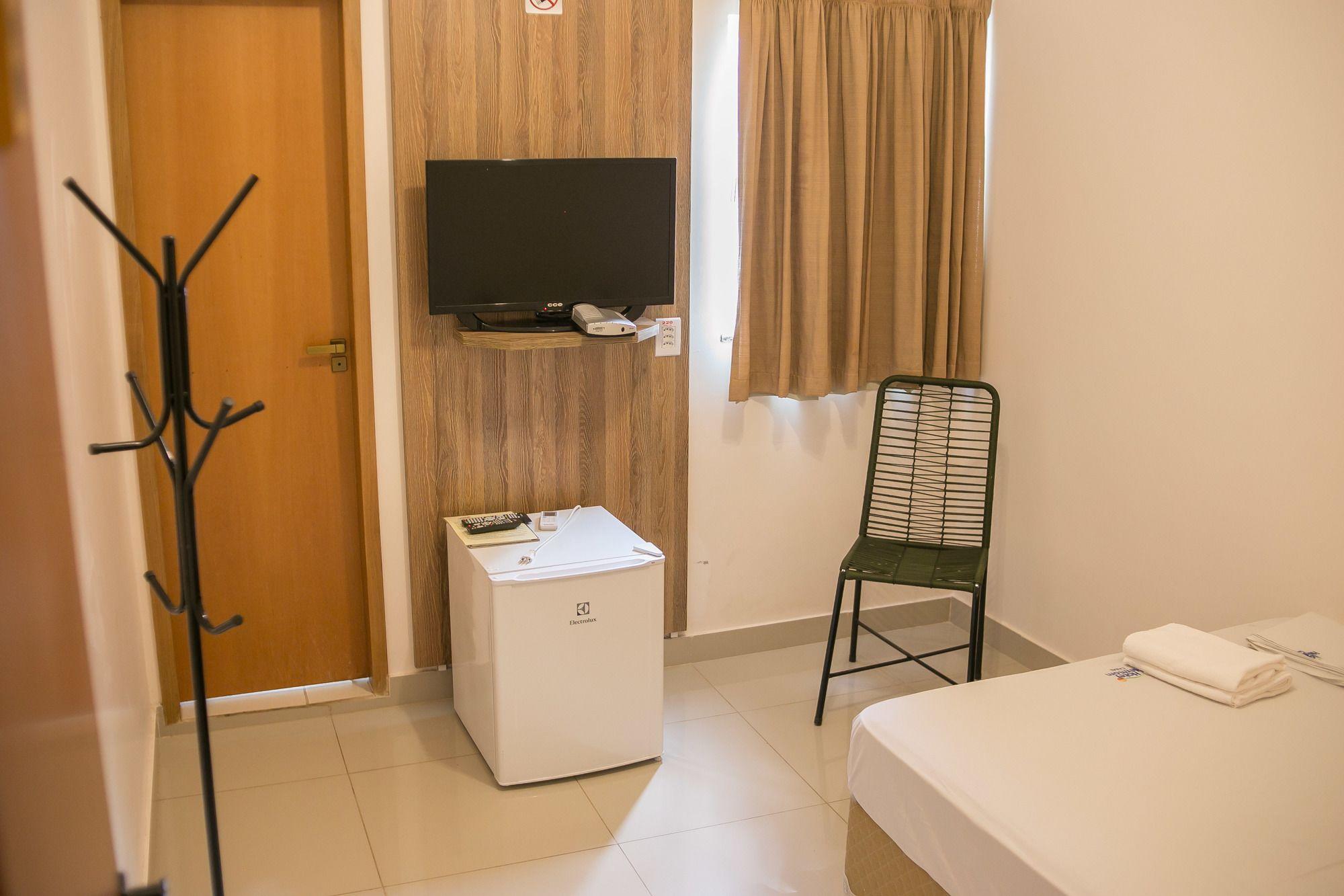 M & A Hotel Goiânia Exteriör bild