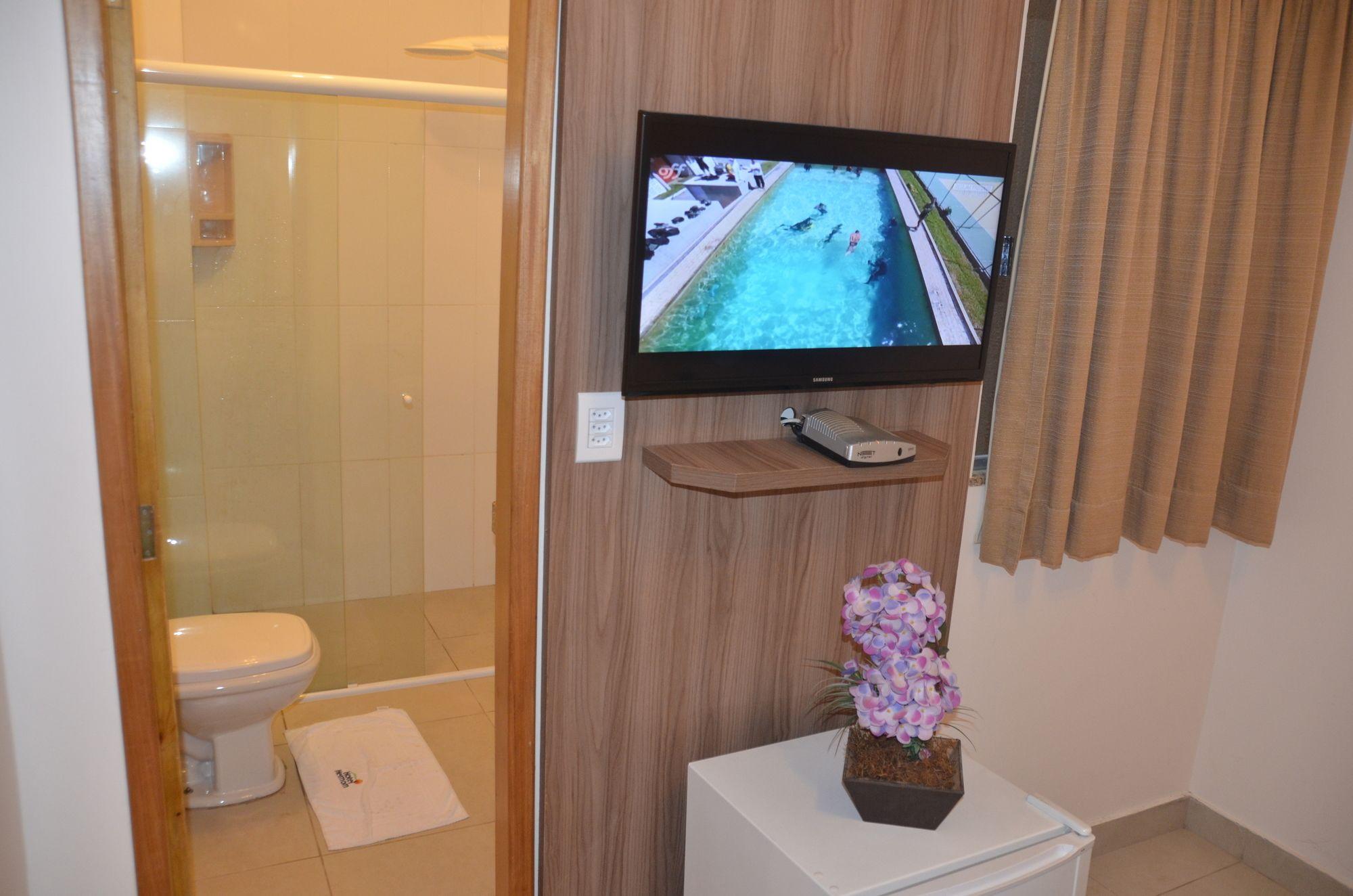 M & A Hotel Goiânia Exteriör bild